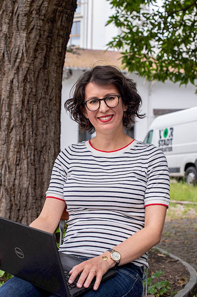 Iwona Schihin (sie/ihr)