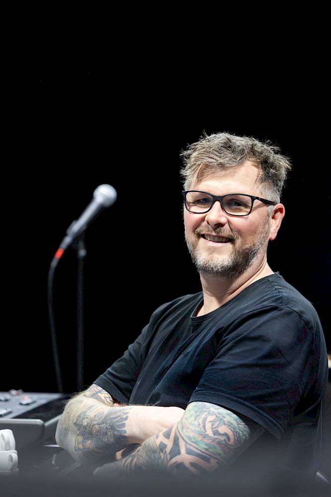 Dirk Herzog (er/ihn)